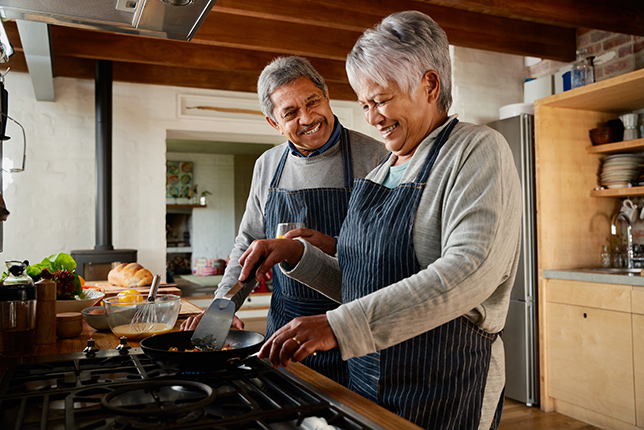 weight loss couple cooking